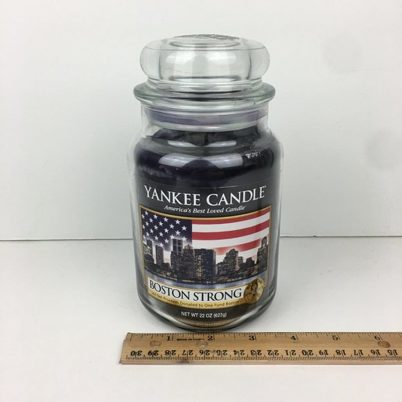 Boston Strong Rare Yankee Candle Commemorative Limited Edition 22 ounce Candle - Picture 1 of 12